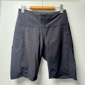 Norrona active bike shorts with pockets!